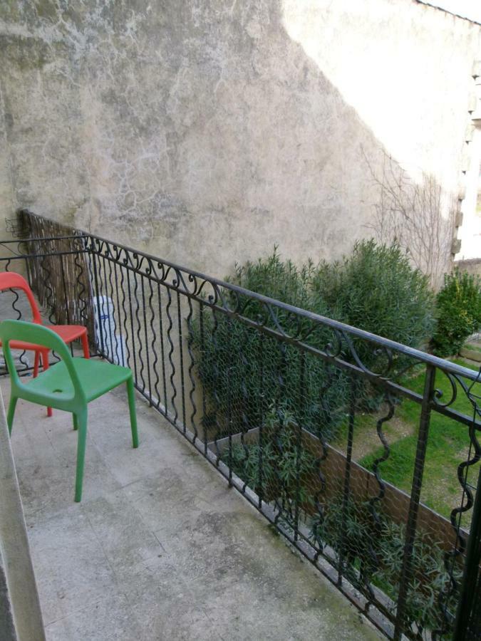 Appartement Au Pied Du Gardon. เรอมูแล็งส์ ภายนอก รูปภาพ